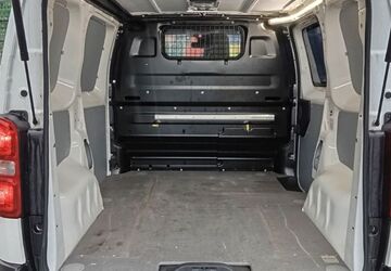 Opel Vivaro 26.500 km 20.990 &euro; Kircheib 57635