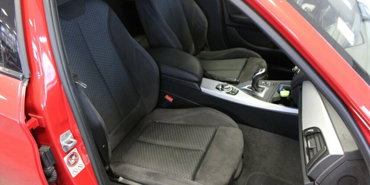 BMW 120 120i Aut. M Sport 58.909 km 17.980 &euro; Euskirchen 53881