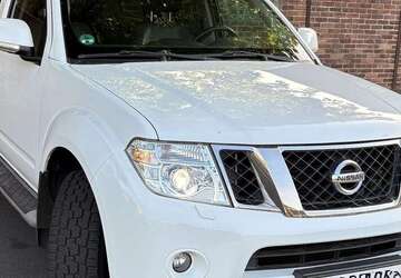 Nissan Pathfinder 144.500 km 18.499 &euro; Köln 50999