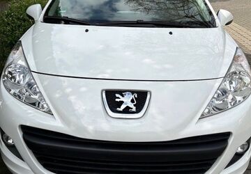 Peugeot 207 104.000 km 3.500 &euro; Waldorf 53498