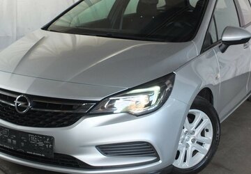 Opel Astra EDITION NAVI KLIMA TEMPOMAT BLUETOOTH 99.125 km 9.908 &euro; Köln 50858