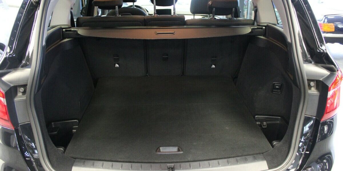 BMW 220 220i Gran Tourer Aut. Advantage - 1.HAND - 24.650 km 26.980 &euro; Euskirchen 53881