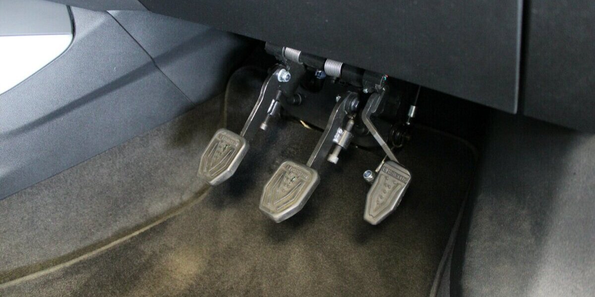 BMW 118 118d Advantage - FAHRSCHULWAGEN - 71.030 km 20.980 &euro; Euskirchen 53881