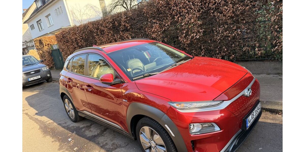 Hyundai KONA Elektro 82.497 km 19.900 &euro; Köln 50825