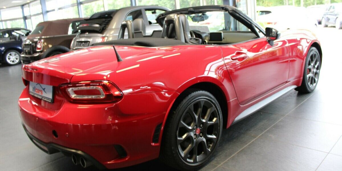 Abarth 124 Spider Serie 0 Turismo 1.4 MultiAir Turbo 70.944 km 23.980 &euro; Euskirchen 53881