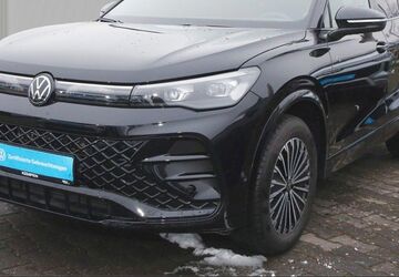 VW Tiguan 10.990 km 49.740 &euro; Meckenheim / Bonn 53340