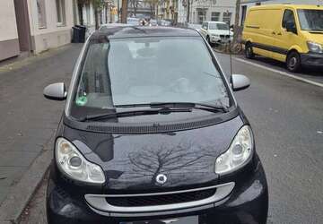Smart forTwo 173.090 km 3.700 &euro; Köln 50733
