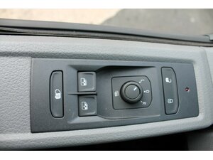 VW T6.1 Transporter 2,0 TDi Kasten Klima PDC SOFORT ! 10 km 32.990 &euro; Bonn 53225