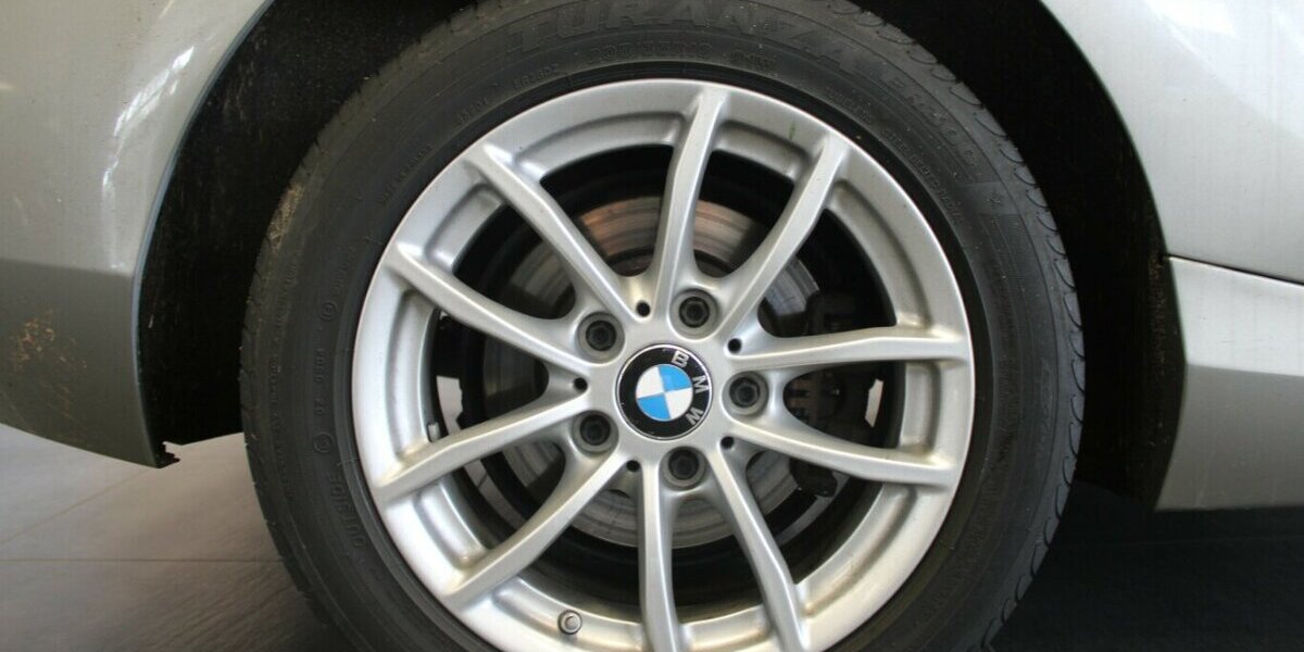 BMW 120 120i Urban line 48.887 km 16.980 &euro; Euskirchen 53881