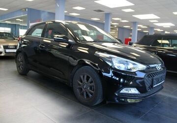 Hyundai i20 83.709 km 9.480 &euro; Euskirchen 53881