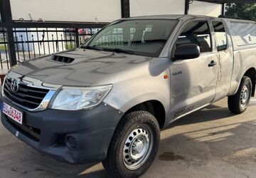 Toyota Hilux 299.000 km 12.999 &euro; Euskirchen 53879