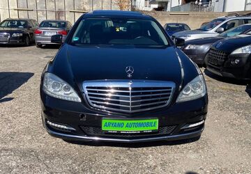 Mercedes-Benz S 400 142.000 km 11.900 &euro; Bonn 53123