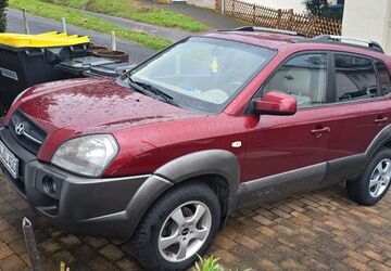 Hyundai TUCSON 156.000 km 2.500 &euro; Bonn 53179