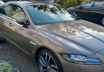 Jaguar XF 176.500 km 14.900 &euro; Bonn 53125