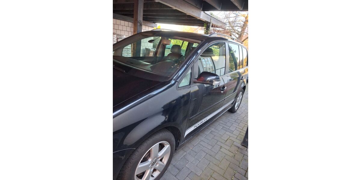 VW Touran 212.084 km 4.399 &euro; Meckenheim 53340