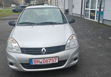 Renault Clio 152.000 km 2.499 &euro; Bonn 53227
