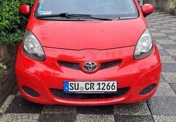 Toyota Aygo (X) 121.000 km 2.999 &euro; Troisdorf 53840