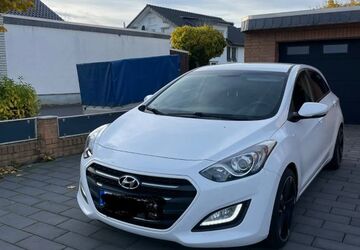 Hyundai i30 146.000 km 7.800 &euro; Swisttal 53913