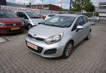 Kia Rio 163.200 km 4.700 &euro; Wesseling 50389