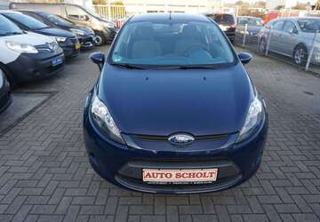 Ford Fiesta 99.880 km 3.300 &euro; Wesseling 50389
