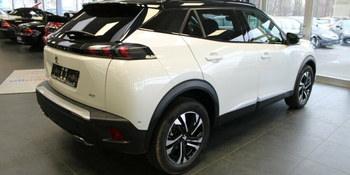 Peugeot 2008 PureTech 130 GT 70.903 km 15.980 &euro; Euskirchen 53881