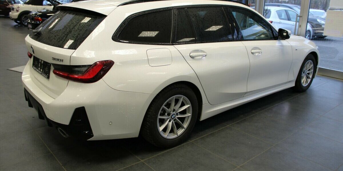BMW 320 320i Touring - M Sport - 48.340 km 32.980 &euro; Euskirchen 53881