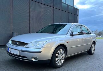 Ford Mondeo 242.300 km 1.950 &euro; Troisdorf 53840