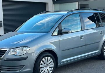 VW Touran 205.000 km 3.330 &euro; Rheinbach 53359