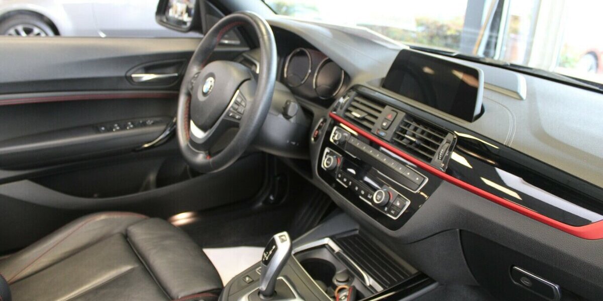 BMW 218 218i Cabrio Aut. Sport Line 76.640 km 19.980 &euro; Euskirchen 53881