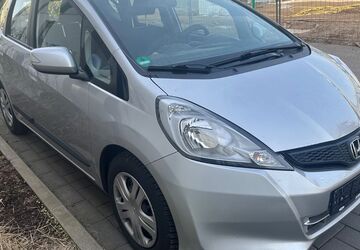 Honda Jazz 117.000 km 7.500 &euro; Köln 50765