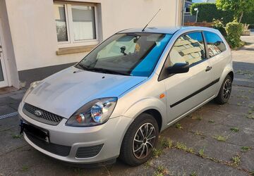 Ford Fiesta 96.500 km 1.950 &euro; Bonn 53127