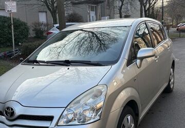 Toyota Corolla Verso 189.000 km 3.999 &euro; Hürth 50354