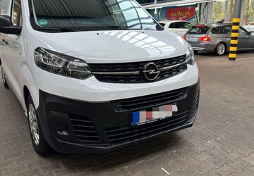 Opel Vivaro 27.000 km 18.500 &euro; köln 50739