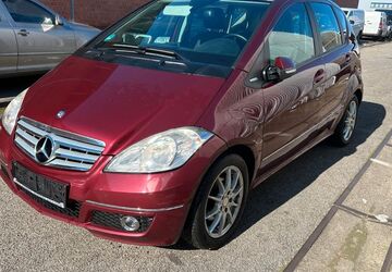 Mercedes-Benz A 180 230.000 km 1.990 &euro; Köln 51149
