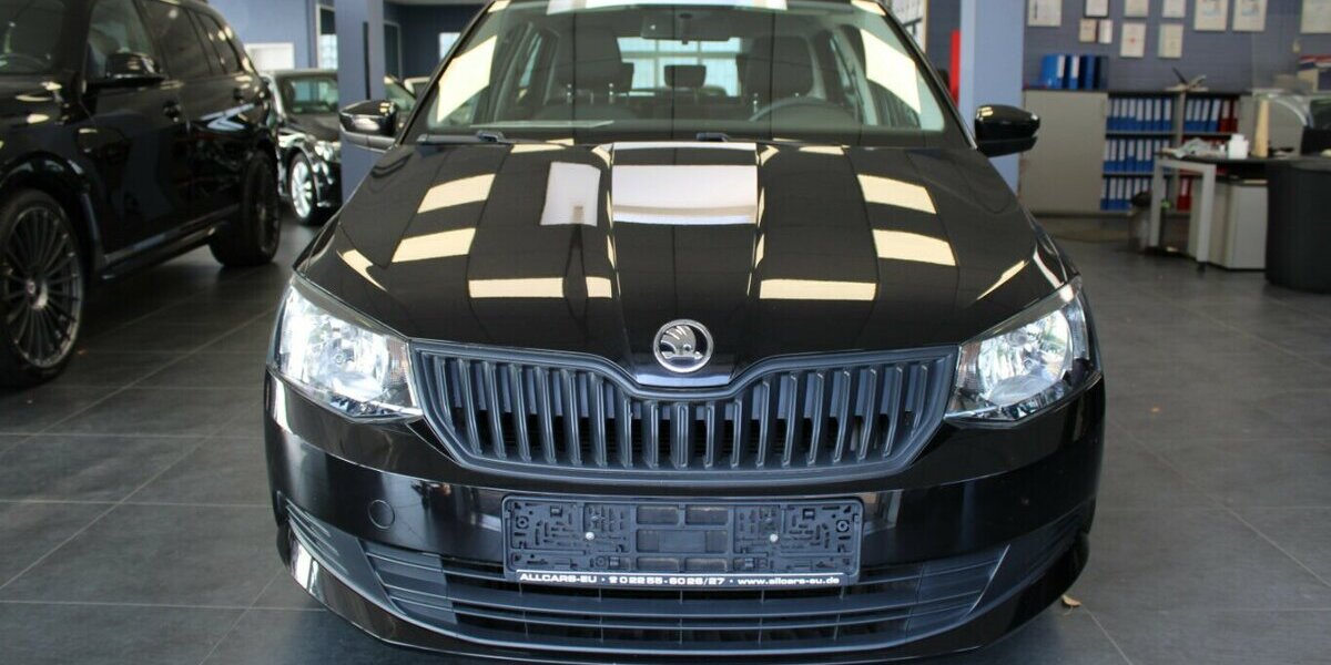 Skoda Fabia 1.0 MPI Cool Edition 66.971 km 8.980 &euro; Euskirchen 53881