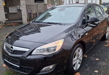 Opel Astra 180.000 km 3.999 &euro; Köln 51107