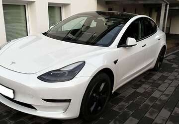 Tesla Model 3 76.176 km 20.500 &euro; Bonn 53111