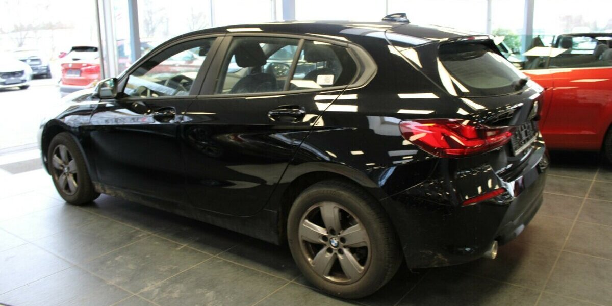 BMW 118 118i Aut. Advantage 34.350 km 21.980 &euro; Euskirchen 53881