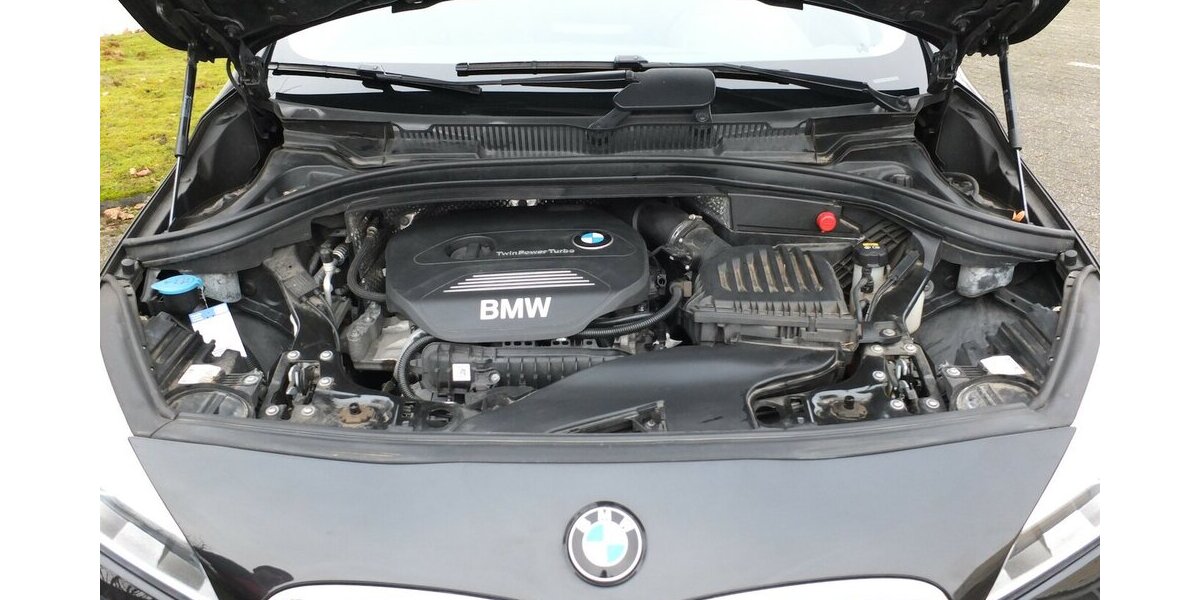 BMW 218 Active Tourer ADVANTAGE NAVI PARKASISSTENT SHZ 124.575 km 10.900 &euro; Köln 50858