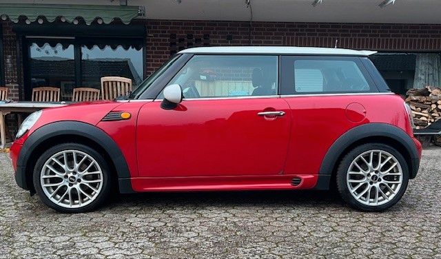 Mini Cooper 203.000 km 3.200 &euro; Königsfeld 53426