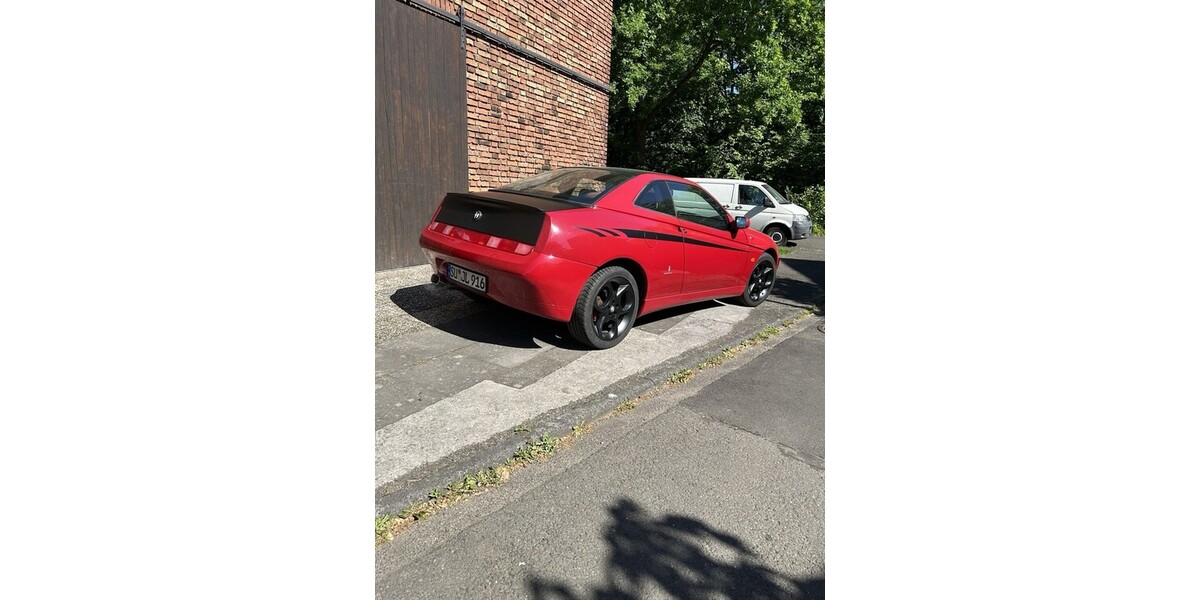 Alfa Romeo GTV 163.050 km 3.200 &euro; Bonn 53111