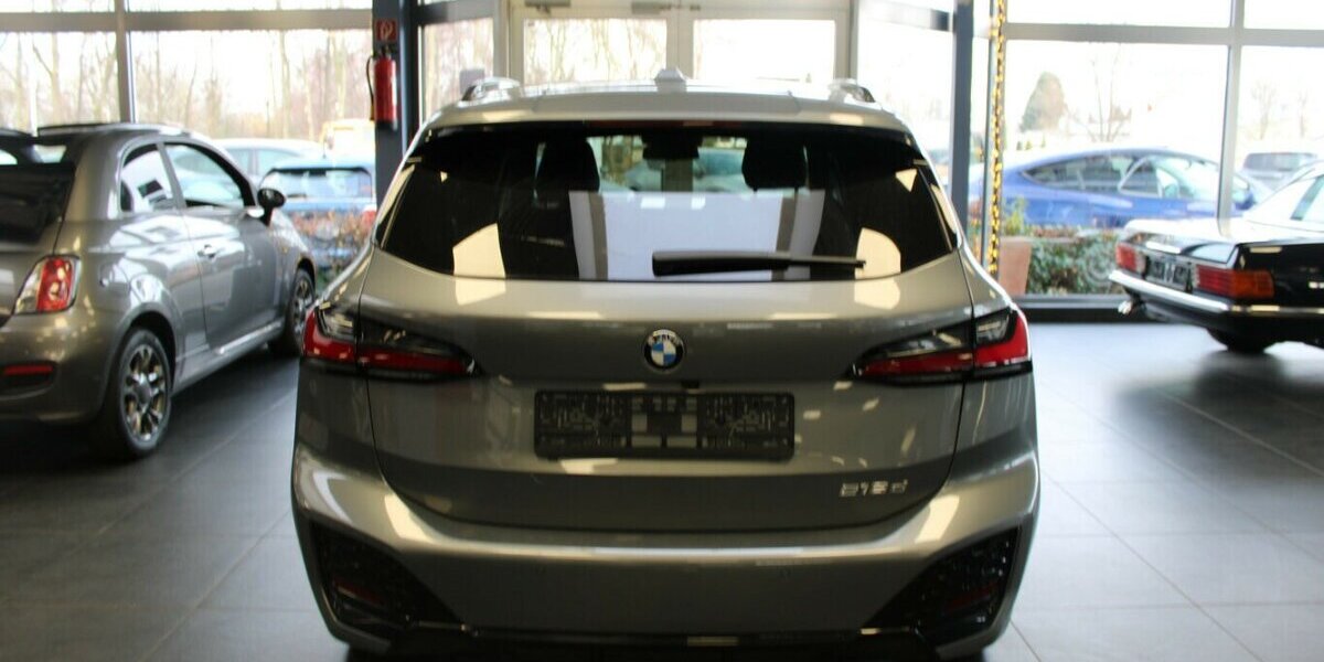 BMW 218d Active Tourer Aut. - M SPORT - Leder - Panora 53.725 km 28.980 &euro; Euskirchen 53881