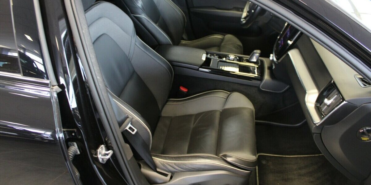 Volvo V60 T6 AWD Recharge Geartronic RDesign 97.900 km 25.980 &euro; Euskirchen 53881