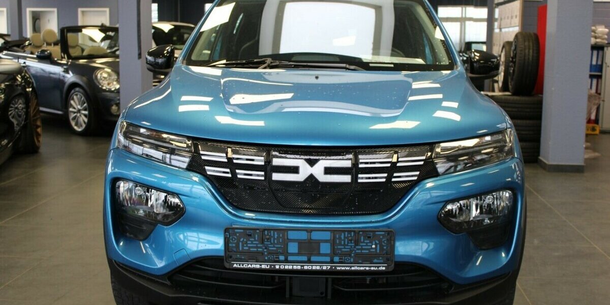 Dacia Spring Electric Essential 16.840 km 9.980 &euro; Euskirchen 53881