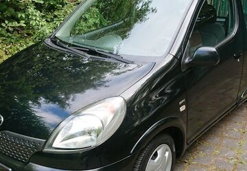 Toyota Yaris 290.000 km 1.750 &euro; Bonn 53173