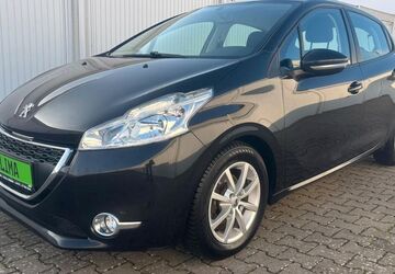 Peugeot 208 146.890 km 5.500 &euro; Bornheim 53332