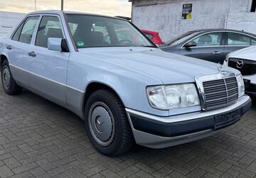 Mercedes-Benz 200 376.800 km 7.599 &euro; Bonn 53179