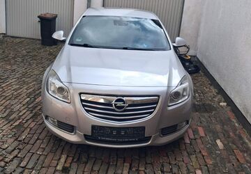 Opel Insignia 238.000 km 4.300 &euro; Sinzig 53489