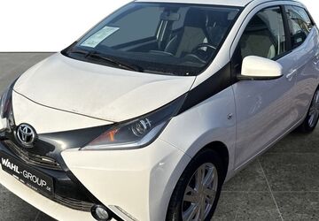 Toyota Aygo (X) 95.190 km 7.950 &euro; Brühl 50321