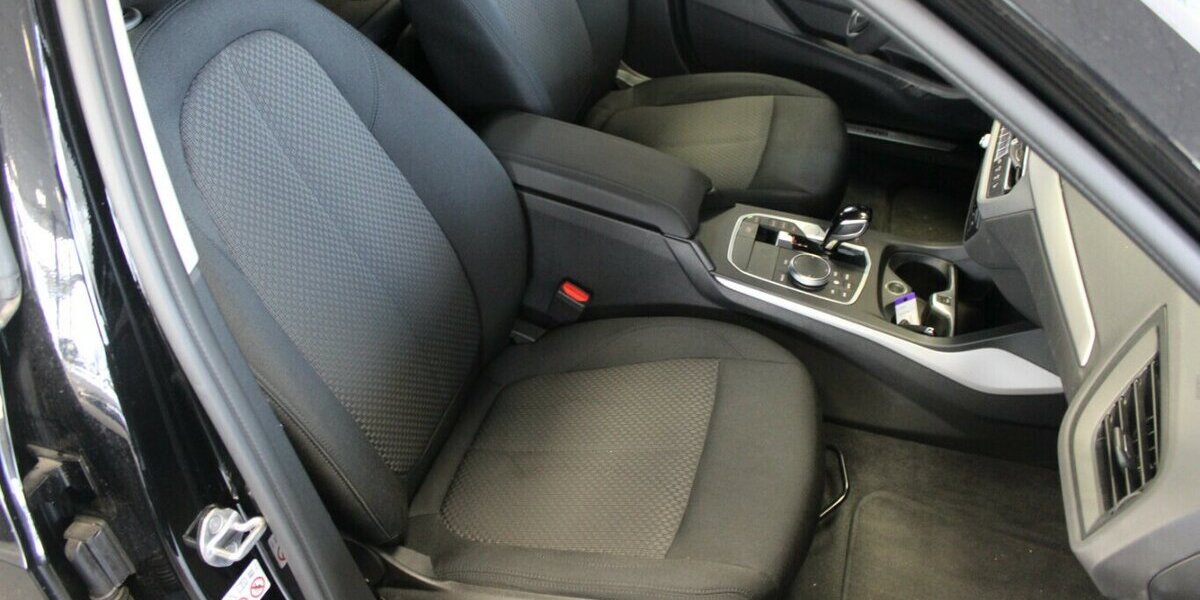 BMW 118 118d Aut. Advantage 44.770 km 23.980 &euro; Euskirchen 53881